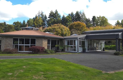 Rotorua House | Uniquely spacious and comfy country home. Perfect for Mountain bikers!