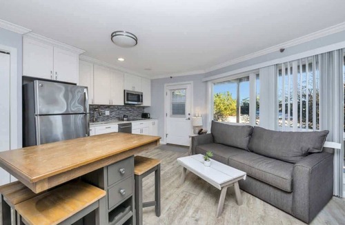 Napeague Apartment | Unit 1012: Studio | 1st Floor-Garden View | Starfish