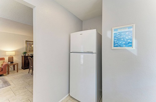 Longboat Key Condo | Unit #110 Sand Cay Beach Pool View