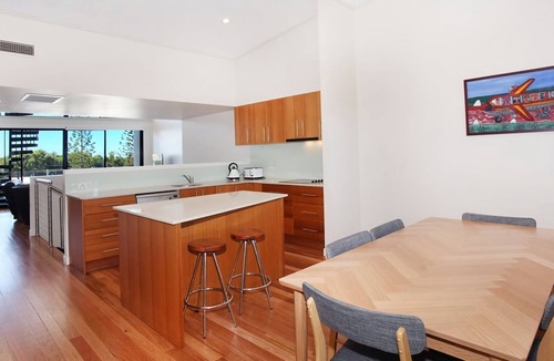 Mudjimba Apartment | Unit 2 'The Drift', Mudjimba