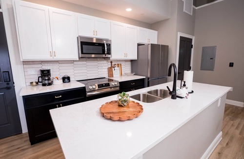 Champaign Apartment | Unit 203 - The Champagne Suite