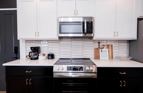 Champaign Apartment | Unit 203 - The Champagne Suite
