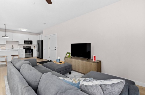 Orange Prairie Apartment | Unit 204 at Summershade