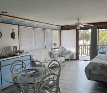 Cedar Key Apartment | Unit 223 Beautiful Cedar key