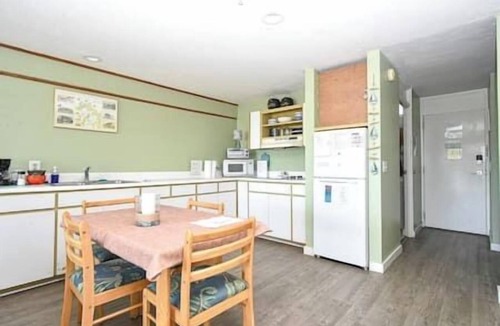 Cedar Key Apartment | Unit 225 Beautiful Cedar key
