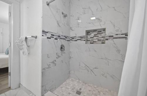 South Pensacola House | Unit 4 Charming Private Studio Cottage