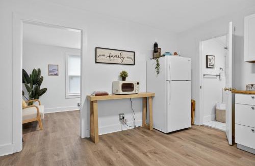 South Pensacola House | Unit 5 Affordable Private Studio