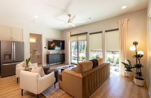 Historic Edgefield House | Unit 5 I Experience Noa Nashville | 4BR Luxury Retreat + Resort Pool
