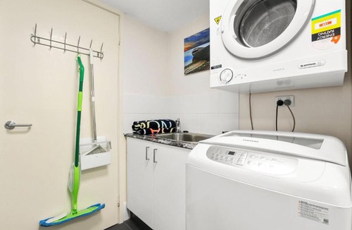 Caloundra Apartment | Unit 65 Grand Pacific Resort Bulcock St Caloundra