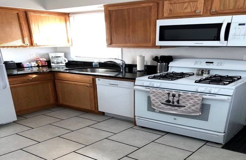 Rockford Condo | Unit 7 - Enjoyable 2-bedroom condo with AC in beautiful Rockford
