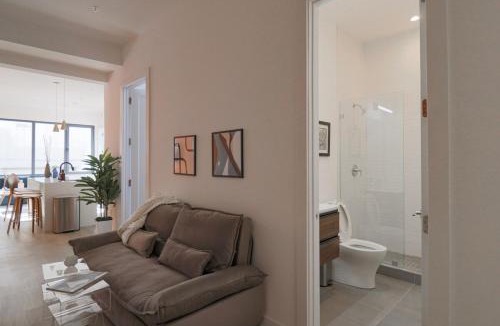Shaw Apartment | Unit 7 Spacious 3 Bedroom Plus Sofa Bed Sleeps 10