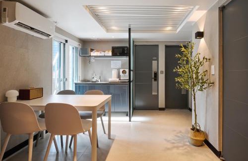 Insadong Hostel | Unit J Hostel