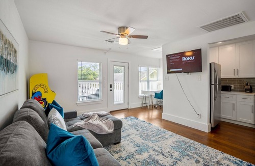 Greater East End Apartment | Universal Apartment @EADO - 5 km from MAJOR INTERNATIONAL SPORTING EVENT Fest