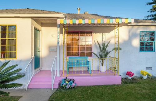 Van Nuys House | Universal Studios Themed 3BR Home~Pool+Arcade+Movie Room Close to Universal