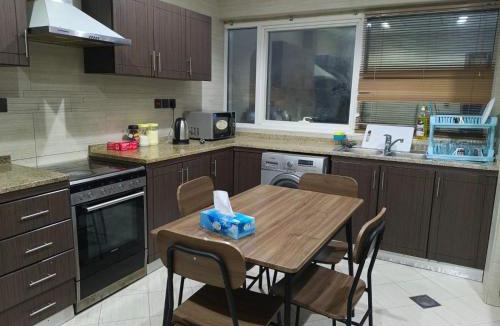 Old Dubai Apartment | Universe Homes