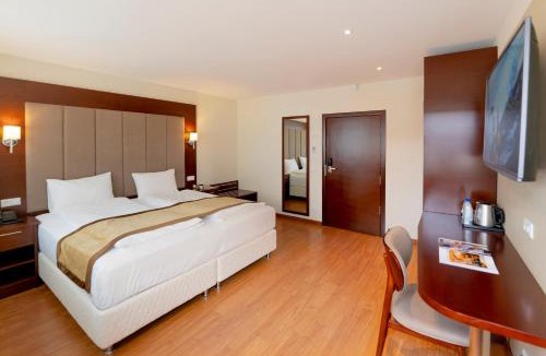 Rhein-Erft-Kreis District Hotel | UNO Smart Köln Hürth