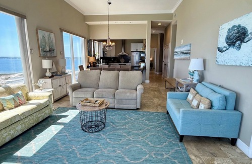 Navarre Beach Condo | Unobstructed Panoramic Views of Aqua-Marine Waters & Sugar-White Gulf Beaches