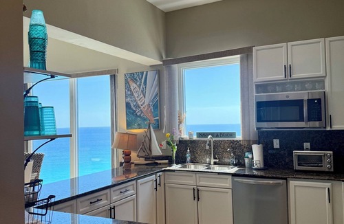 Navarre Beach Condo | Unobstructed Panoramic Views of Aqua-Marine Waters & Sugar-White Gulf Beaches