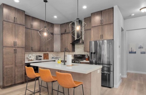 Deer Mountain House | Unparalleled luxury condo nestled with views of both Jordanelle Reservoir & Deer Valley