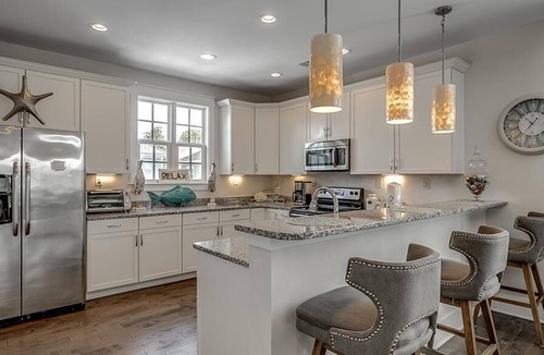 Windy Hill House | Unparalleled Luxury 4 Bdrm Home with Amenities