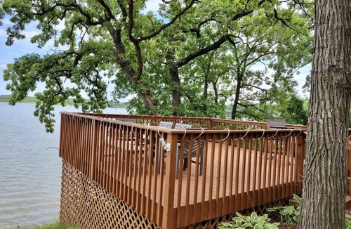 Zimmerman Cabin | Unplug at this Secluded Lakefront Cabin - Sauna, Kayaks, Paddleboards & Firepit