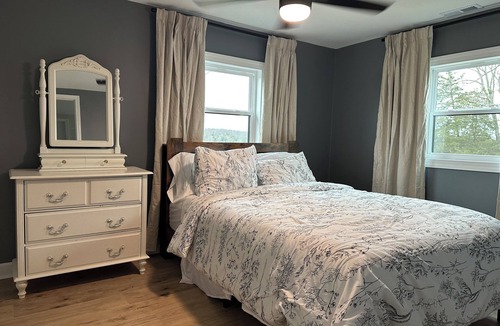 Port Royal House | Unplug & Unwind: Private 4BR Farmhouse with Wraparound Porch & Scenic Views