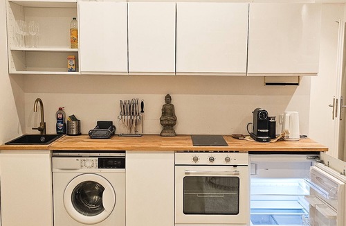Obersendling Apartment | Untergeschoss UG Schöne Neubau Wohnung