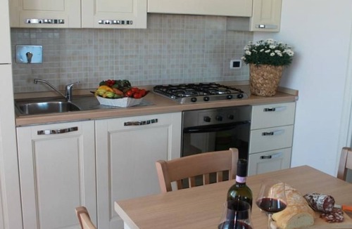 Puntone Apartment | Unterkunft in einer Residenz, in der Nähe des Meeres, Schwimmbad by Interhome