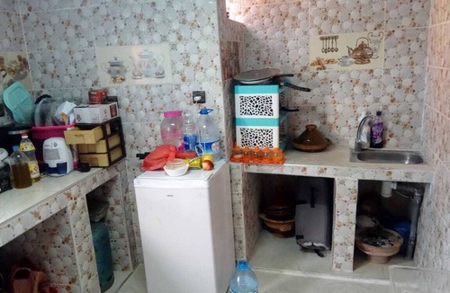 Tnine Aglou House | Unusual accommodation facing the sea