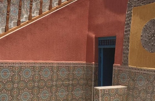 Tnine Aglou House | Unusual accommodation facing the sea