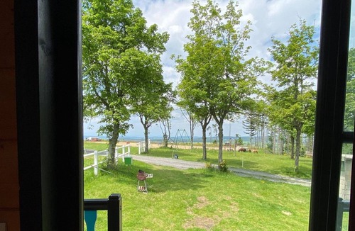 Marlhes House | Unusual accommodation (gypsy caravan) in the heart of Pilat