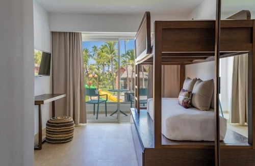Bavaro Hotel | Unwind in Beachfront Comfort – Explore Exciting Nearby Attractions! Pool!