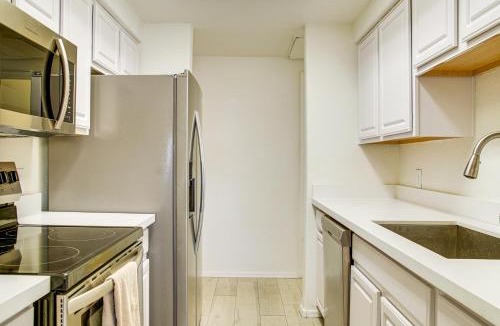 South Mountain House | Unwind Poolside! Condo 1 Mi to South Mountain Park