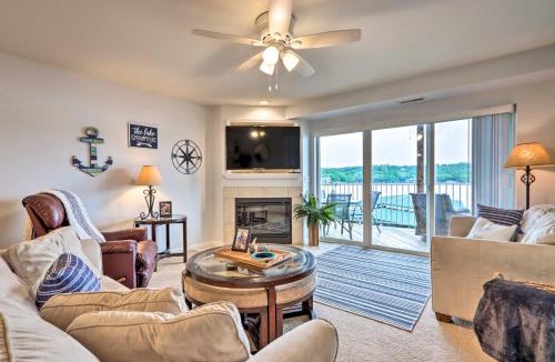 Camdenton House | Unwind Poolside! Waterfront Ozarks Condo