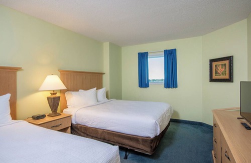 Myrtle Beach Hotel | Unwind w/Oceanfront Bliss in 2 Balcony Rooms Near Family Kingdom Amusement Park