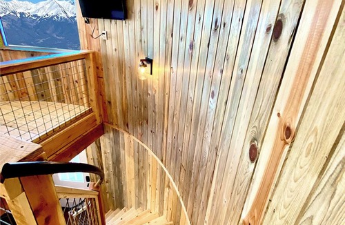 Mosca Apartment | Up-cycled Grain Bin Villa just 20 mins. from the Great Sand Dunes NP w/WiFi, AC