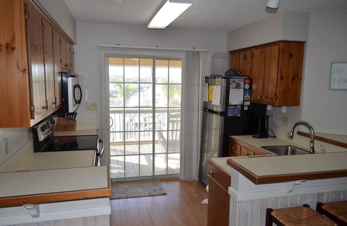 Inlet Harbour House | Up the Creek - Walk to Beach (Channelfront) in Garden City Beach