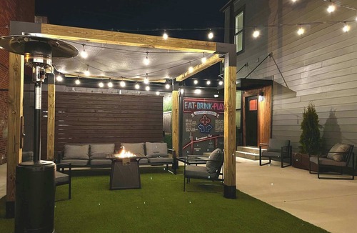 Cherokee Triangle Apartment | Upbeat Suite @ Bungalou + Bourbon Bar + Gameyard