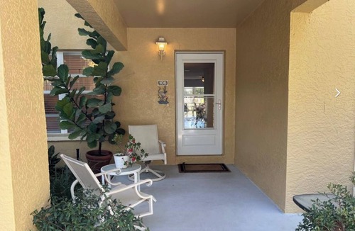 Imperial Golf Estates Condo | Update and Immaculate, 2 beds 2 baths end unit. On Imperial Golf Course