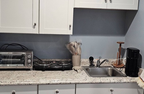 North Brunswick Apartment | Updated studio/efficiency apartment