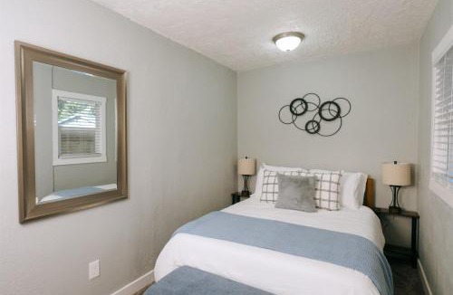 Kelso House | Updated 3 Bedroom Charmer