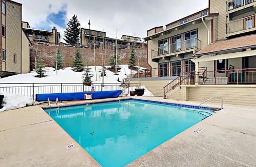 Snowmass Village House | Updated 3 BR, 2 BA with Pool & Hot Tub - Stunning Mountain Views!