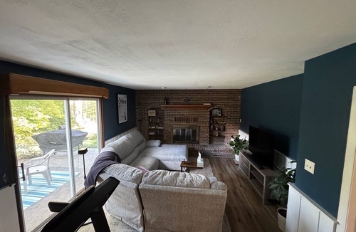 Park Forest Village House | Updated 3BR home in great State College neighborhood