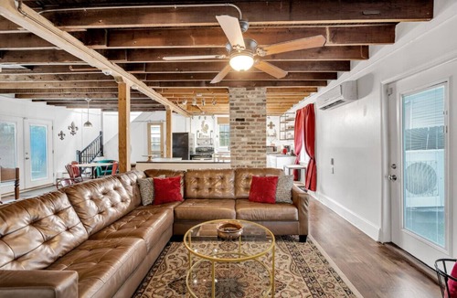 New Orleans House | Updated 5BR Bywater Home - Backyard, 2 Living Rms