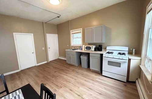 Providence Apartment | Updated apartment near Whole Foods, Brown Univer