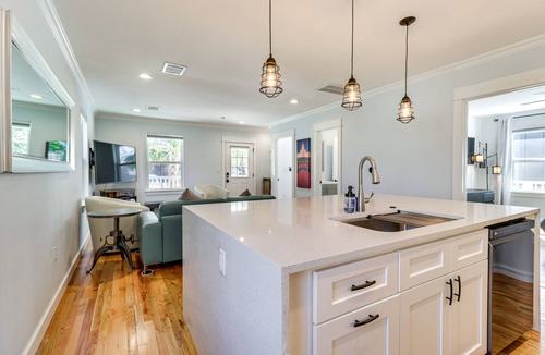 Holly House | Updated Austin Home ~ 1 Block to Hike/Bike Trail!