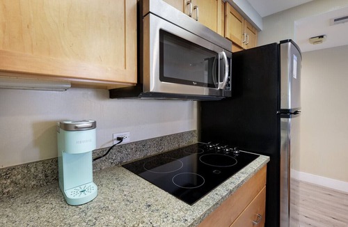 Sarasota Condo | Updated Beachfront Condo at Prestigious Long Boat Key Resort