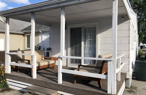 Cape May House | Updated, beachy 3 Bedroom, 2 Bath 7 Blks to Beach!