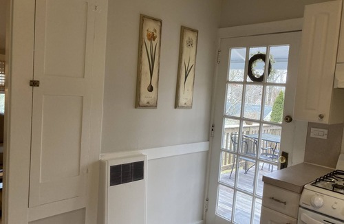 Hampton Bays Apartment | Updated Carriage House Apt - Centrally Located