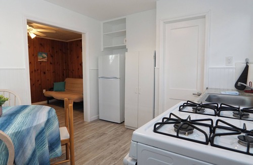 Seaside Heights Apartment | Updated & Charming w/Private Porch -n- Parking [1215-1]